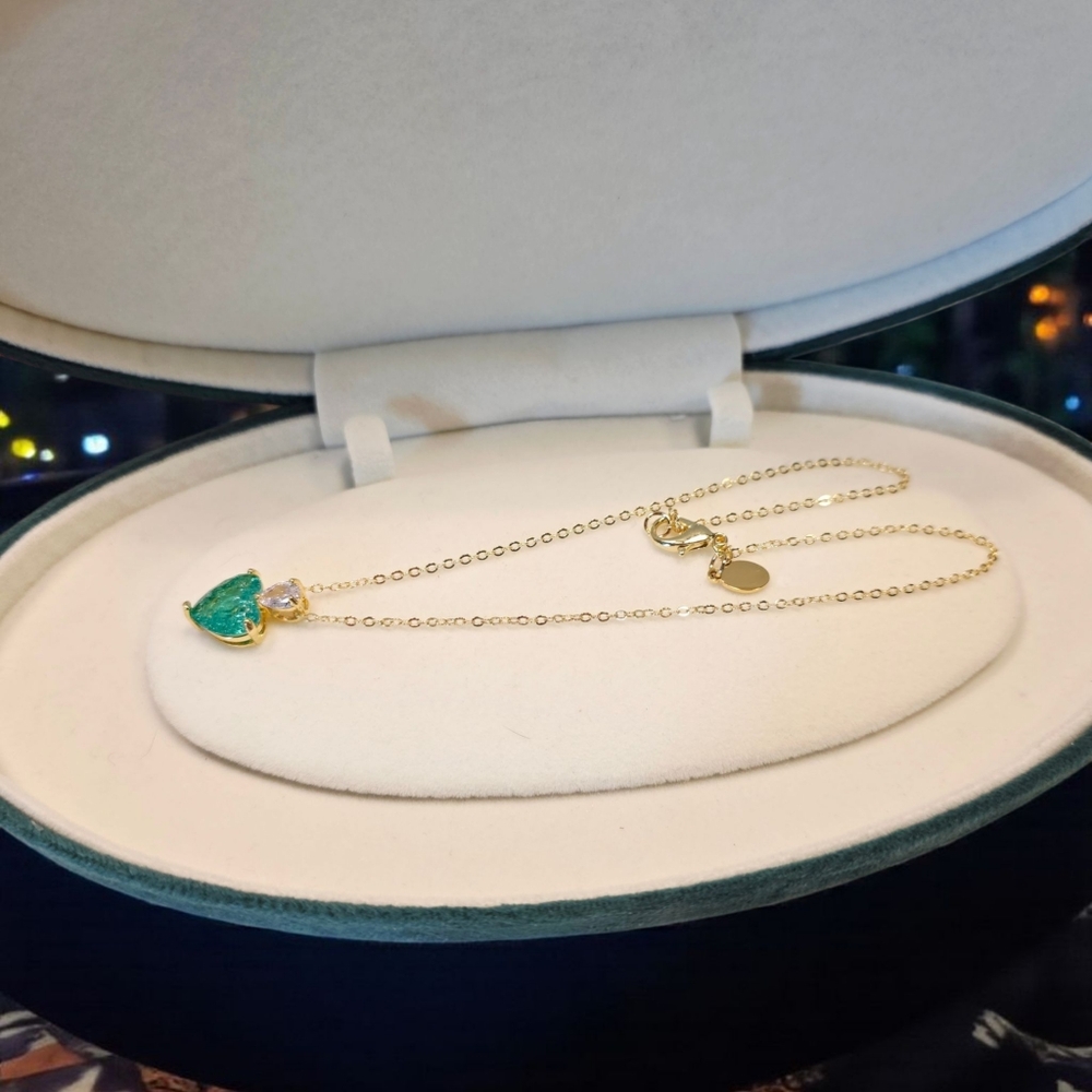 SALE!! Columbian Green Crackled CZ Emerald Pendant Necklace NWT - Picture 6 of 7